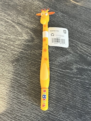 Geoffrey giraffe pen toysrus - giraffe,