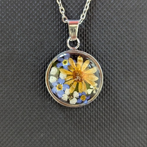 Handmade botanical round