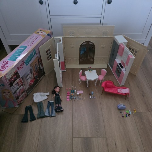 Bratz world mansion - bratz, house