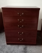 5 Drawer Chest of Drawers -