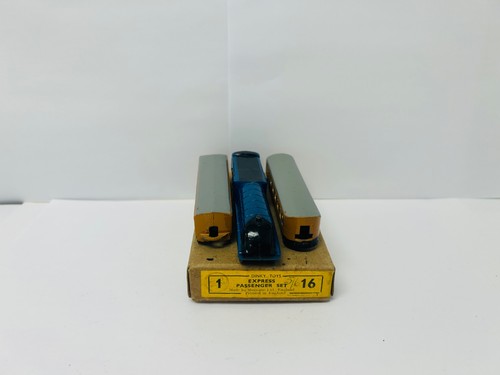 Dinky toys set - dinky, 16