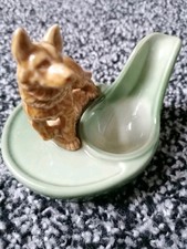 Wade Ceramic Pipe Holder With