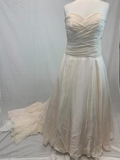 Naomi Neoh - The White Room, Minchinhampton, Light Peach Silk Wedding Dress 