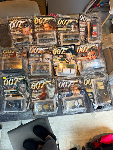 The james bond car - james, collection