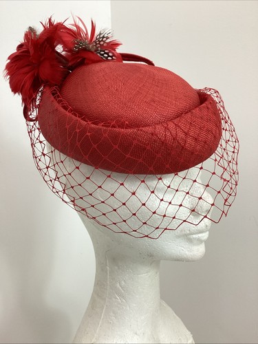 Vintage 1980s red pillbox