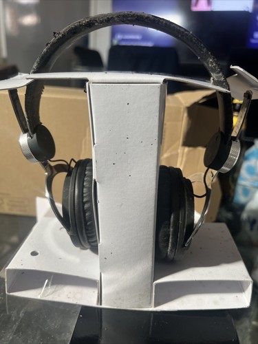 Wesc bass headphones - wesc, "bass"