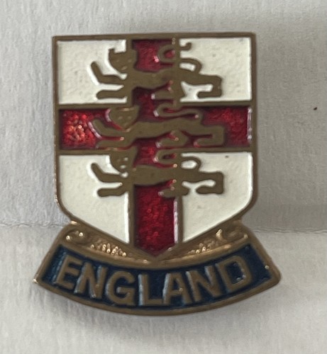 Vintage three lions england - three,