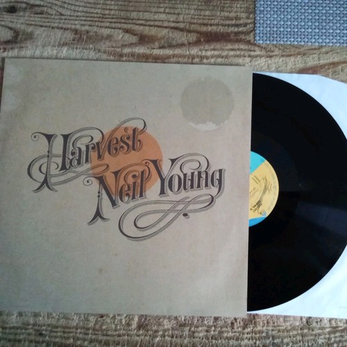 Neil young harvest - young,