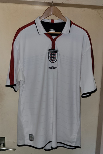 England 2003 home - 2003/04/05,