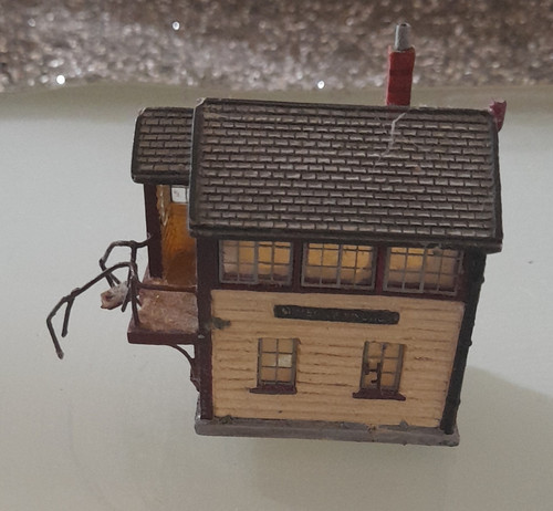 Gauge painted plastic - oo,