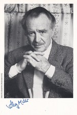 John Mills autograph hand signed photograph original actor film TV 