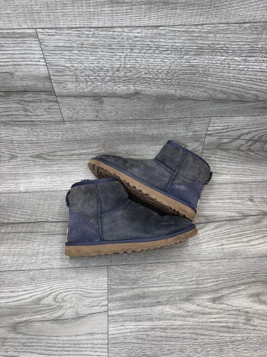 Ugg australia women mini - australia, women’s