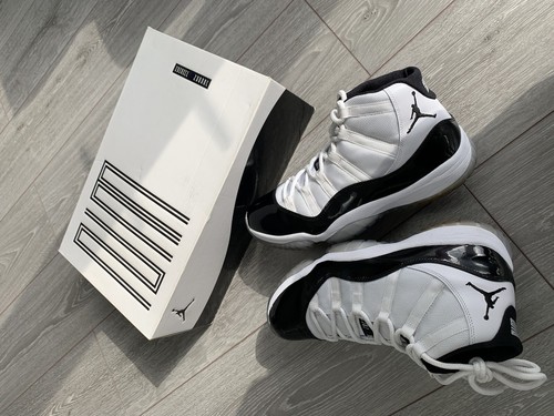 Nike air jordan retro - air,