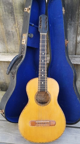 Rare small ukulele guitar - ukulele,