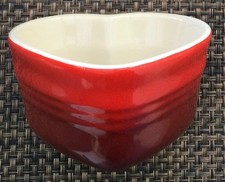 LE CREUSET RED HEART STONEWARE
