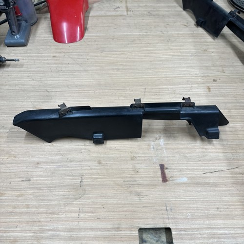Vfr 400 chain guard - chain,