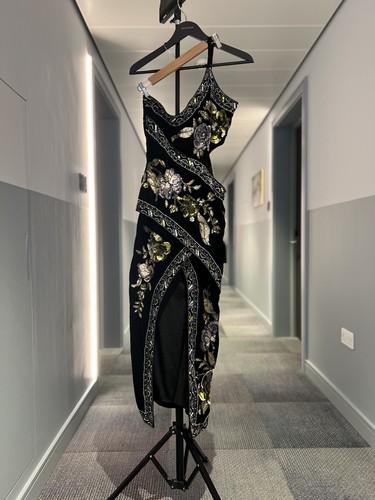 Black velvet one shoulder - one,