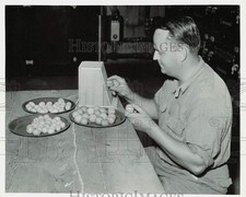 1934 Press Photo E.S. Weisner