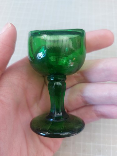 Vintage blue moulded glass eye - blue,