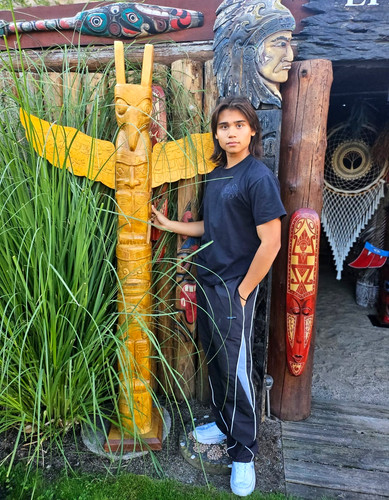 Totem pole torture deco - torture,