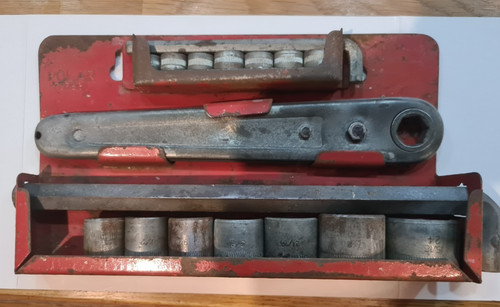 Vintage set sockets - of,