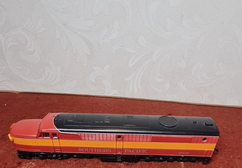 Gauge southern pacific loco - n,