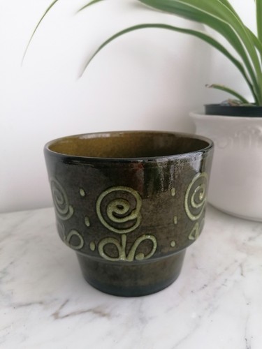 Vintage mid century retro - mid,