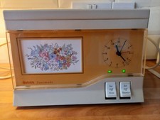 VINTAGE RETRO  SWAN COMPACT