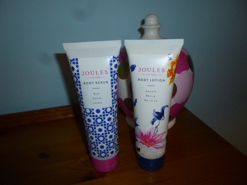 Joules body scrub join - scrub,