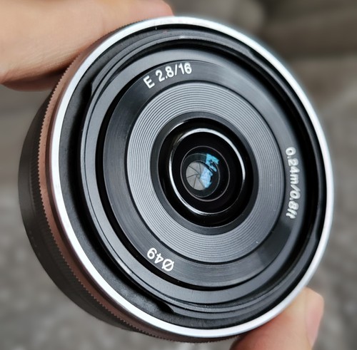 Sony mount sel16f28 - e-mount,