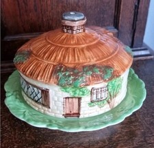 LARGE BESWICK THATCHED COTTAGE WARE ROUND CHEESE/BUTTER DISH 19.5cm Diameter