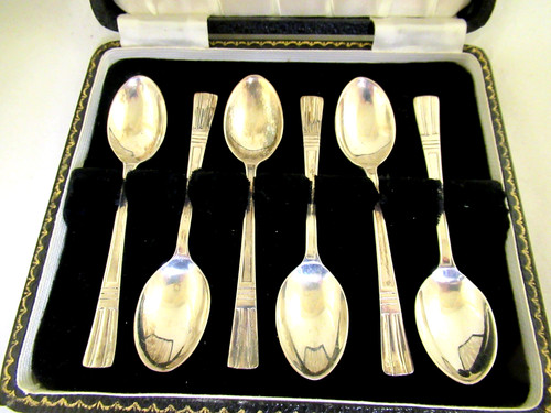 Solid silver boxed set of - -,