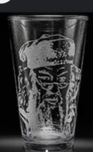 Dumble doreengraved pint - dumble-doreengraved,