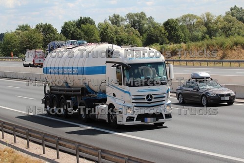 Truck photo mercedes benz - truck,