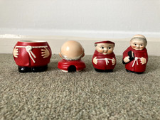 Goebel Cardinal Tuck TMK3c