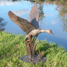 Flying duck bronze metal - bronze,