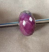 Trollbeads Ruby Rock gemstone