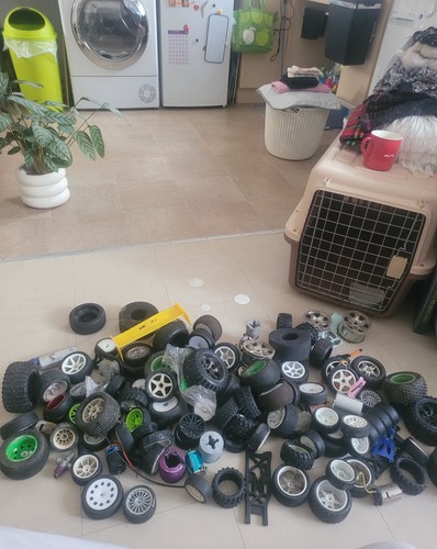 Huge joblot off parts - huge, rc