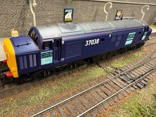 Hornby R2574 Class 37 37-038