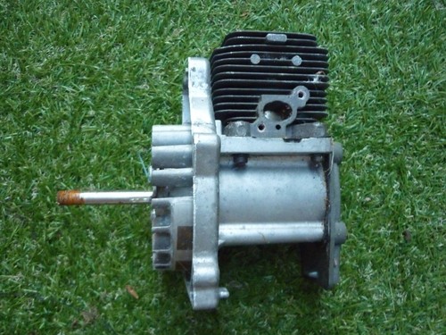 Ryobi rlt30ces petrol strimmer - rlt30ces,