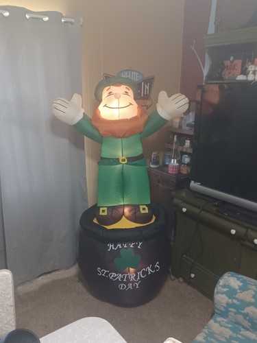 Airblown inflatable gemmy - airblown,