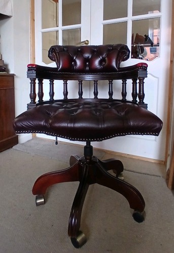 Vintage chesterfield style - chesterfield,