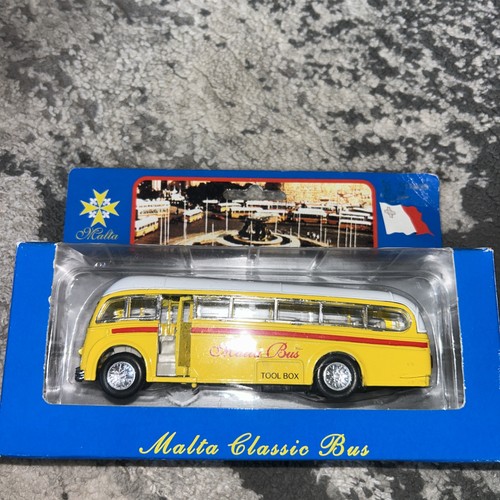 Malta classic bus diecast - malta,