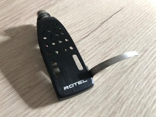 Rotel headshell with - headshell,, finger