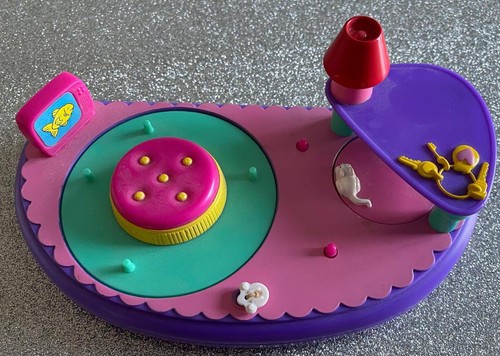Pets vintage toy cat - to,