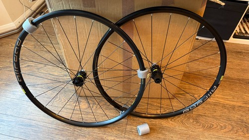 Mavic allroad 700c - 700c, centerlock