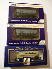 Lot x 3 Railway Wagons: L305636 Amey Roadstone, B585 21T BR Hopper(2) Gauge OO