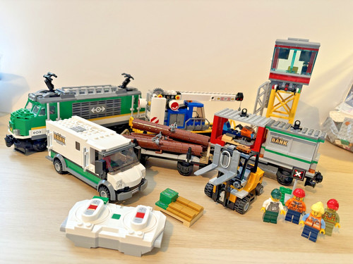Lego city cargo train - city:,