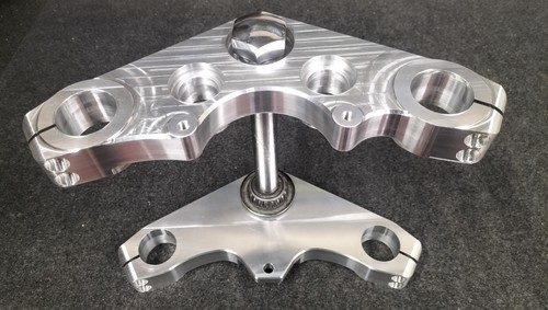Fork yokes triple - triple, clamps