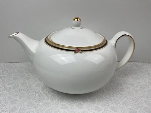 Wedgwood clio teapot tea pot - clio,